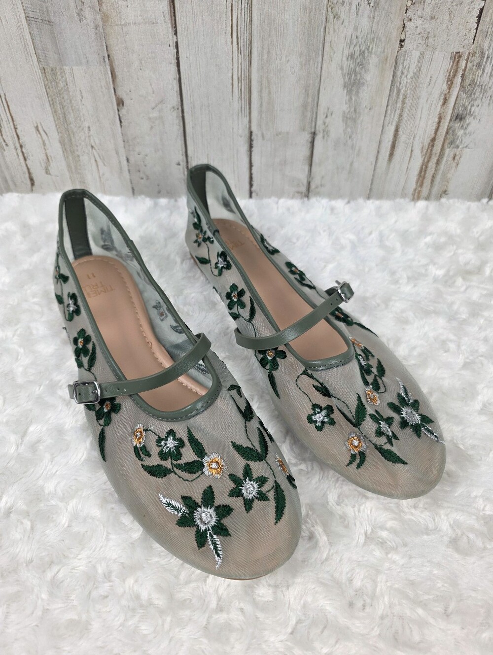 Time and Tru Green Floral Embroidered Mary Jane Flats Size 11